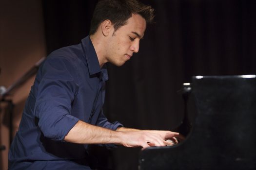 El pianista sevillano Víctor Gómez, ganador en la última edición del Concurso