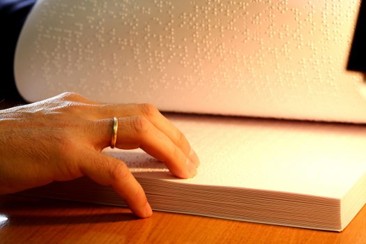 Libro en braille