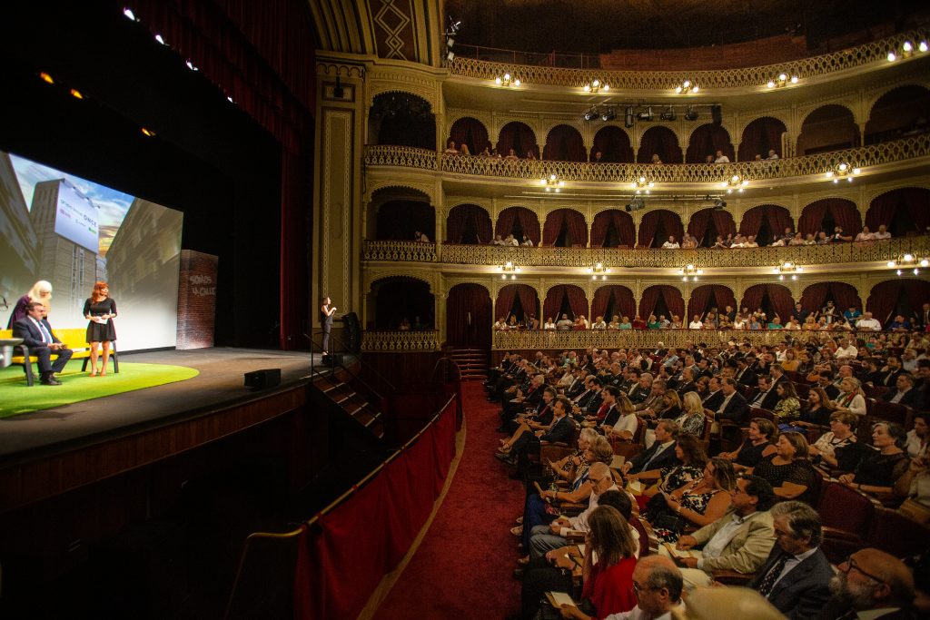 Vista panorámica del Falla durante la Gala